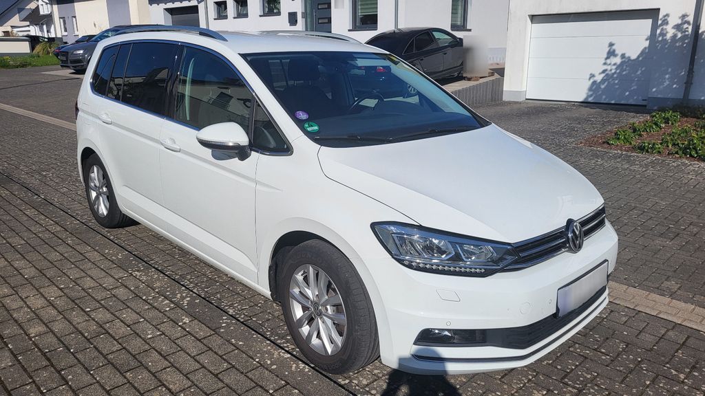 VW Touran 151.450 km 13.900 &euro; Saarbrücken 66131