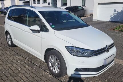 VW Touran 151.450 km 14.400 &euro; Saarbrücken 66131