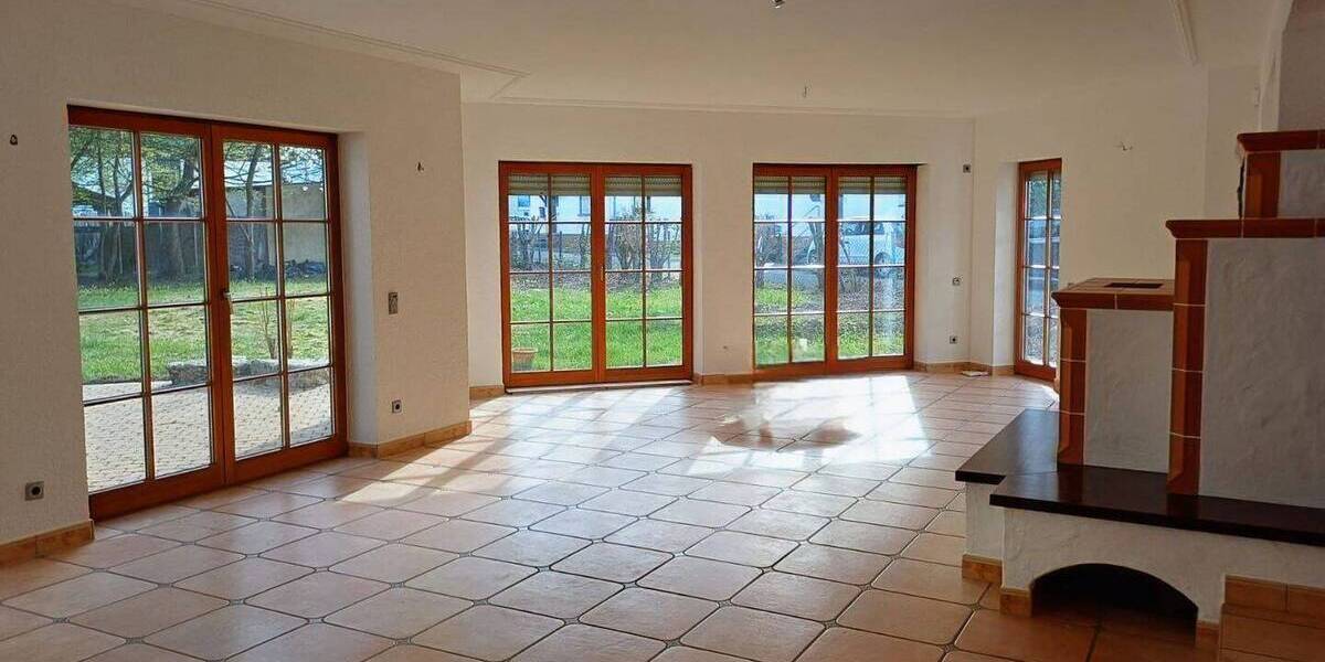 Mehrfamilienhaus, Wohnhaus Sankt Ingbert St. Ingbert - 6 Zimmer, 180 m&sup2;, 645.000&euro; | Angebot:26258489