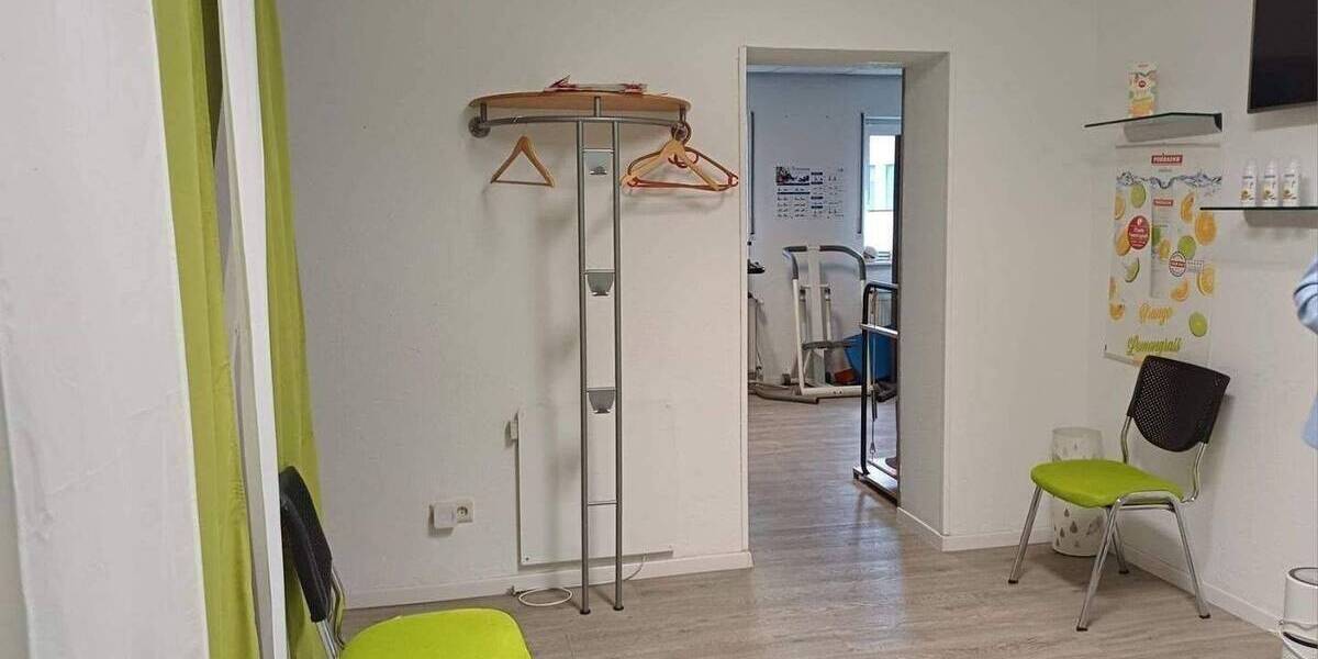 Gewerbeobjekt Sankt Ingbert Rohrbach - 9 Zimmer, 280 m&sup2;, 249.000&euro; | Angebot:26841968