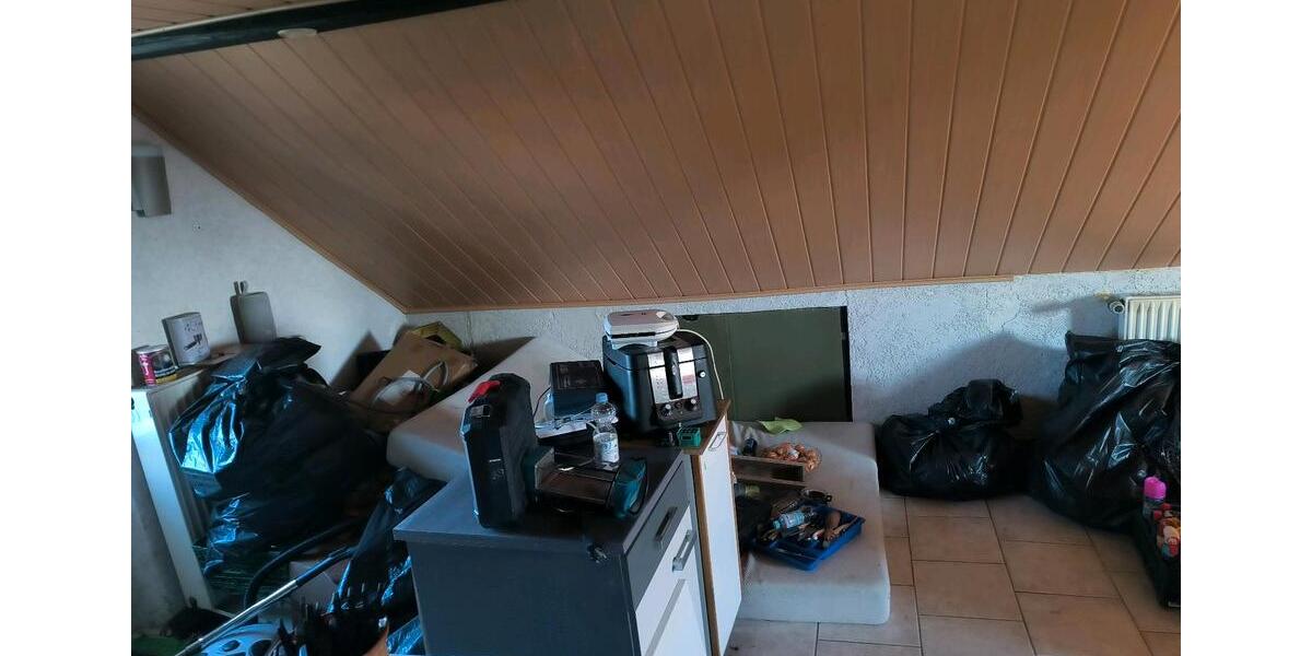 Dachgeschoßwohnung Quierschied - 2 Zimmer, 55 m&sup2;, 450&euro; | Angebot:25307880