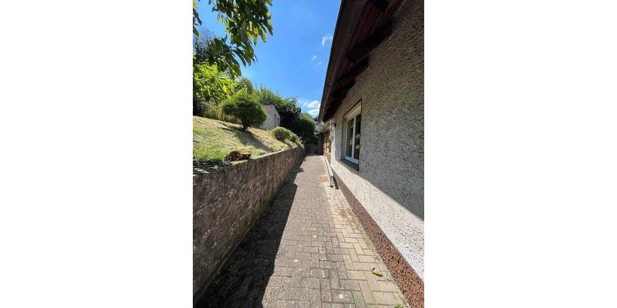 Mehrfamilienhaus, Wohnhaus Spiesen-Elversberg Elversberg - 7 Zimmer, 150 m&sup2;, 135.000&euro; | Angebot:25769640