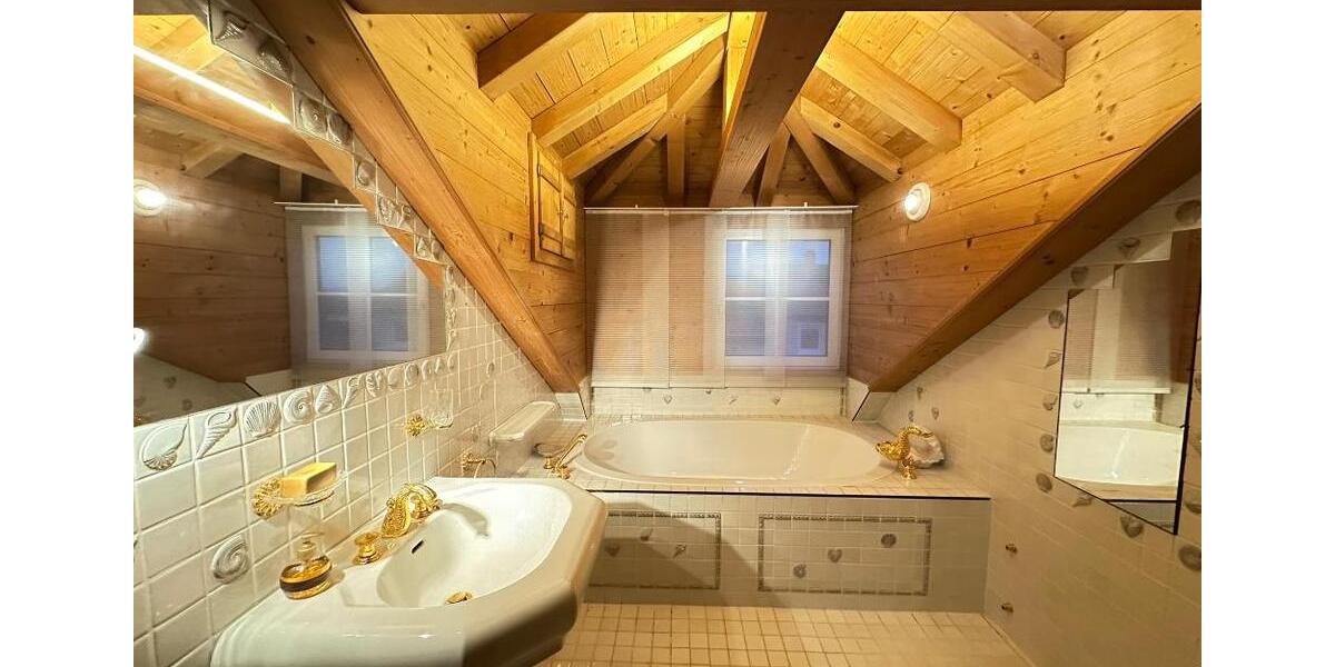 Dachgeschoßwohnung Pirmasens Niedersimten - 3 Zimmer, 102 m&sup2;, 750&euro; | Angebot:25148582