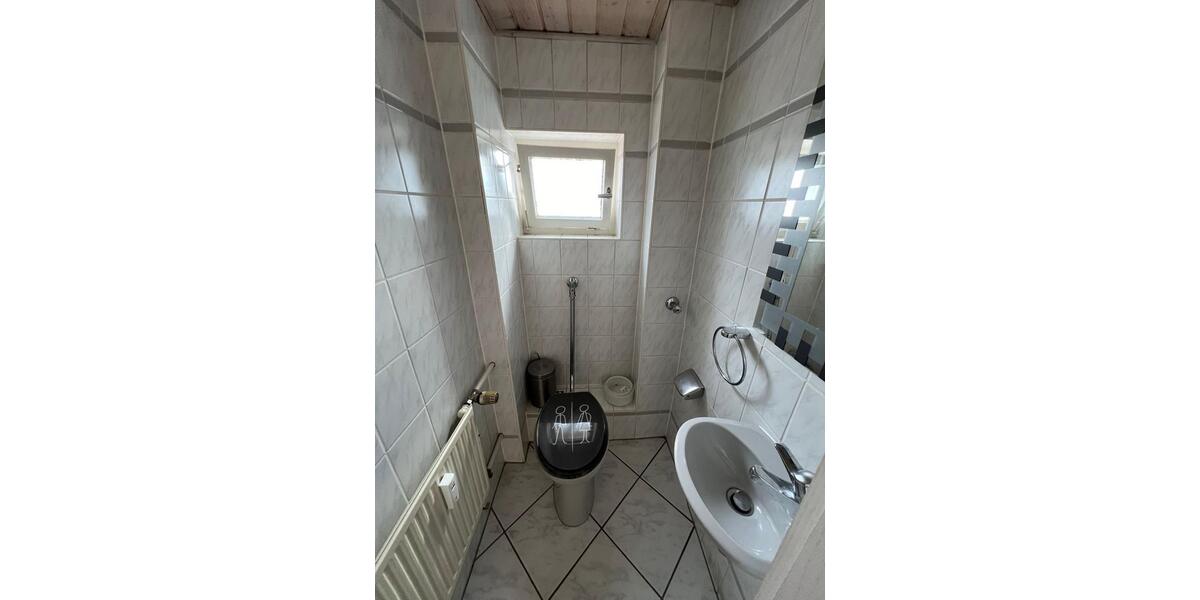 Dachgeschoßwohnung Pirmasens - 2 Zimmer, 60 m&sup2;, 123&euro; | Angebot:25905473