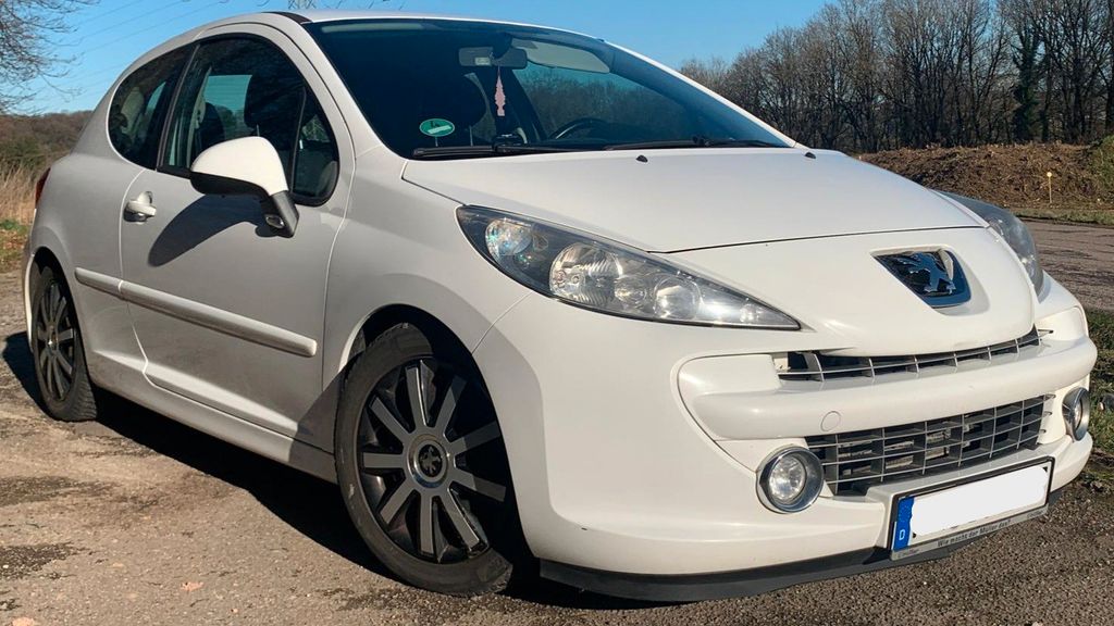 Peugeot 207 174.000 km 2.500 &euro; Eppelborn 66571