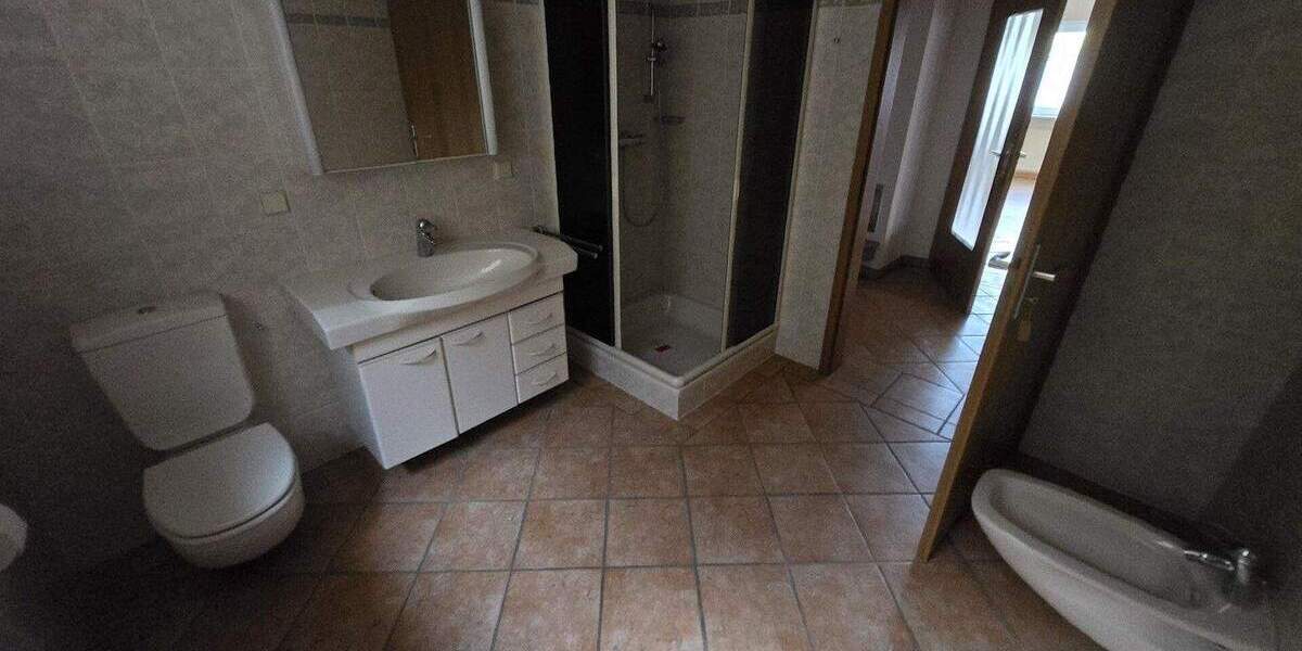 Mehrfamilienhaus, Wohnhaus Blieskastel Lautzkirchen - 7 Zimmer, 176 m&sup2;, 459.000&euro; | Angebot:25845712