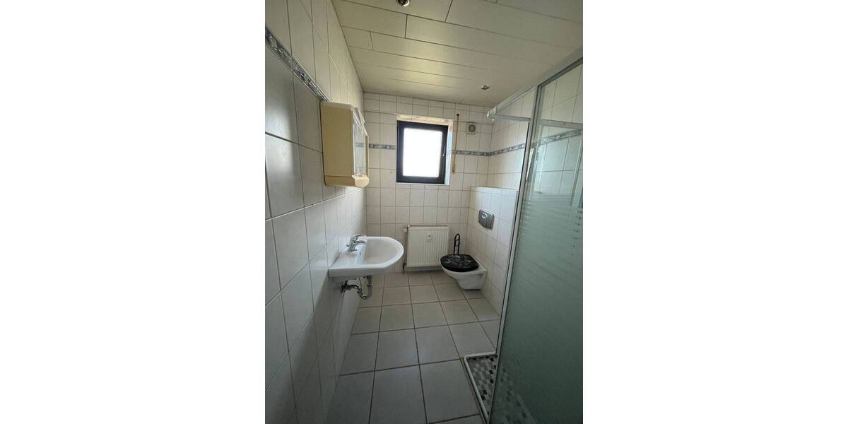 Mehrfamilienhaus, Wohnhaus Contwig - 8 Zimmer, 211 m&sup2;, 259.000&euro; | Angebot:26156071