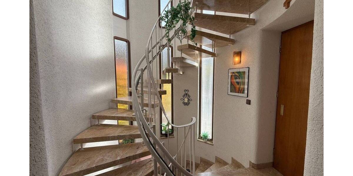 Doppelhaushälfte Saarbrücken / Dudweiler Dudweiler - 8 Zimmer, 196 m&sup2;, 449.000&euro; | Angebot:26207301