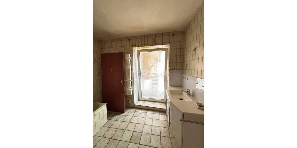 Einfamilienhaus Albessen - 5 Zimmer, 129 m&sup2;, 103.000&euro; | Angebot:25666426