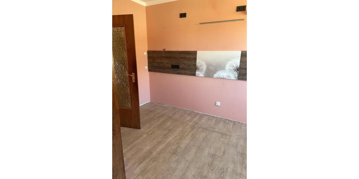 Einfamilienhaus Homburg - 11 Zimmer, 165 m&sup2;, 289.000&euro; | Angebot:26265842