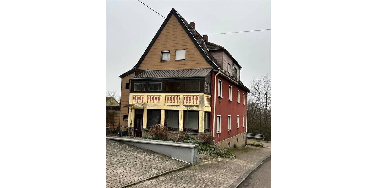 Mehrfamilienhaus, Wohnhaus Saarbrücken Dudweiler - 7 Zimmer, 168 m&sup2;, 150.000&euro; | Angebot:25745729