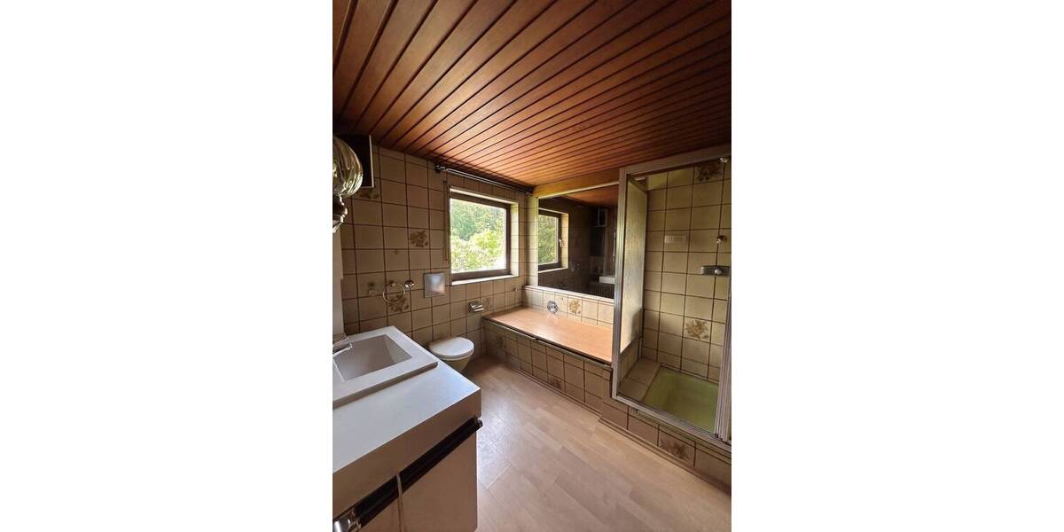 Mehrfamilienhaus, Wohnhaus Pirmasens Innenstadt - 6 Zimmer, 169 m&sup2;, 140.000&euro; | Angebot:26929907