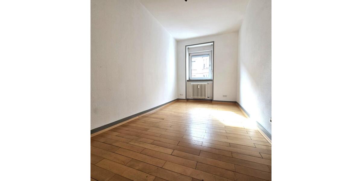 Etagenwohnung Saarbrücken Eschberg - 2 Zimmer, 75 m&sup2;, 750&euro; | Angebot:25385564