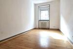 Etagenwohnung Saarbrücken Eschberg - 2 Zimmer, 75 m&sup2;, 750&euro; | Angebot:25385564