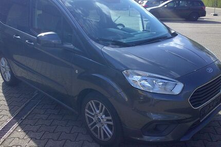 Ford Tourneo Courier 92.316 km 10.990 &euro; Landstuhl 66849