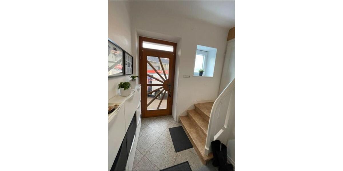 Dachgeschoßwohnung Homburg - 4 Zimmer, 110 m&sup2;, 950&euro; | Angebot:25989372