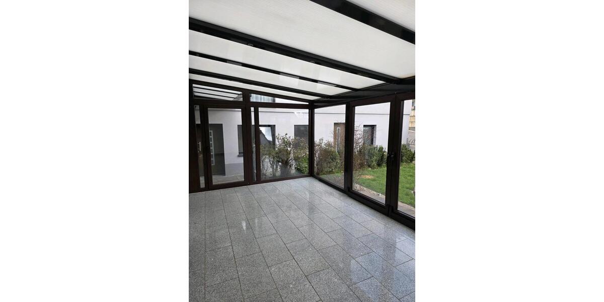 Erdgeschoßwohnung Neunkirchen - 4 Zimmer, 153 m&sup2;, 900&euro; | Angebot:25379472