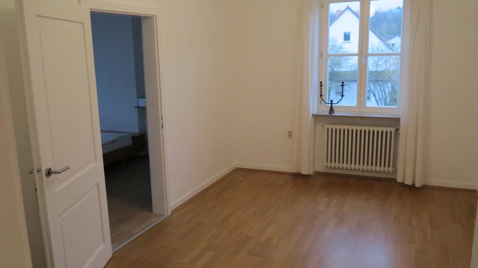 Etagenwohnung Gersheim - 5 Zimmer, 114 m&sup2;, 810&euro; | Angebot:25428078