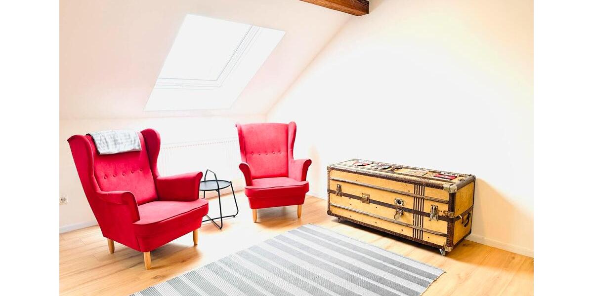 Dachgeschoßwohnung Saarbrücken - 2 Zimmer, 65 m&sup2;, 1.170&euro; | Angebot:26019980