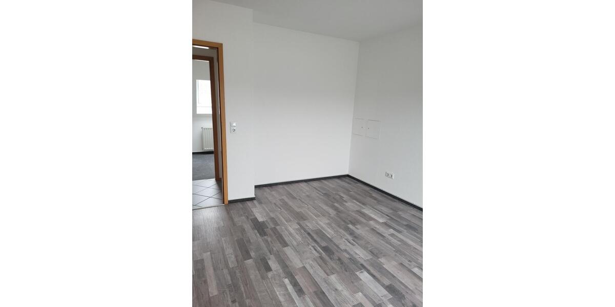 Dachgeschoßwohnung Zweibrücken - 4 Zimmer, 113 m&sup2;, 610&euro; | Angebot:26221496