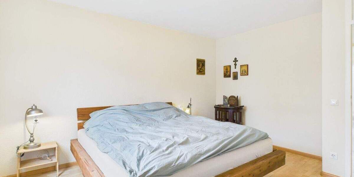 Etagenwohnung Saarbrücken Eschberg - 3 Zimmer, 80 m&sup2;, 168.000&euro; | Angebot:25666421