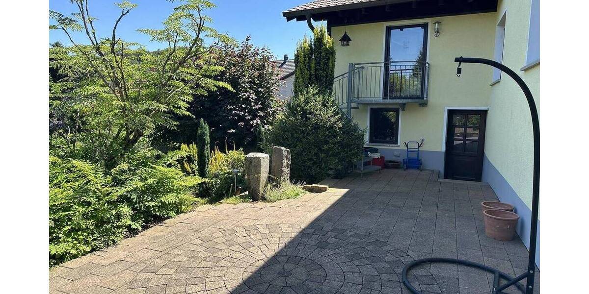 Einfamilienhaus Berschweiler bei Baumholder - 7 Zimmer, 239 m&sup2;, 290.000&euro; | Angebot:25739299