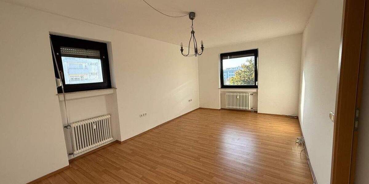 Etagenwohnung Saarbrücken St Johann - 3 Zimmer, 195.000&euro; | Angebot:25780199