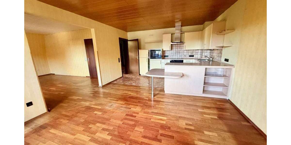 Etagenwohnung Saarbrücken Malstatt - 3 Zimmer, 86 m&sup2;, 890&euro; | Angebot:24098200