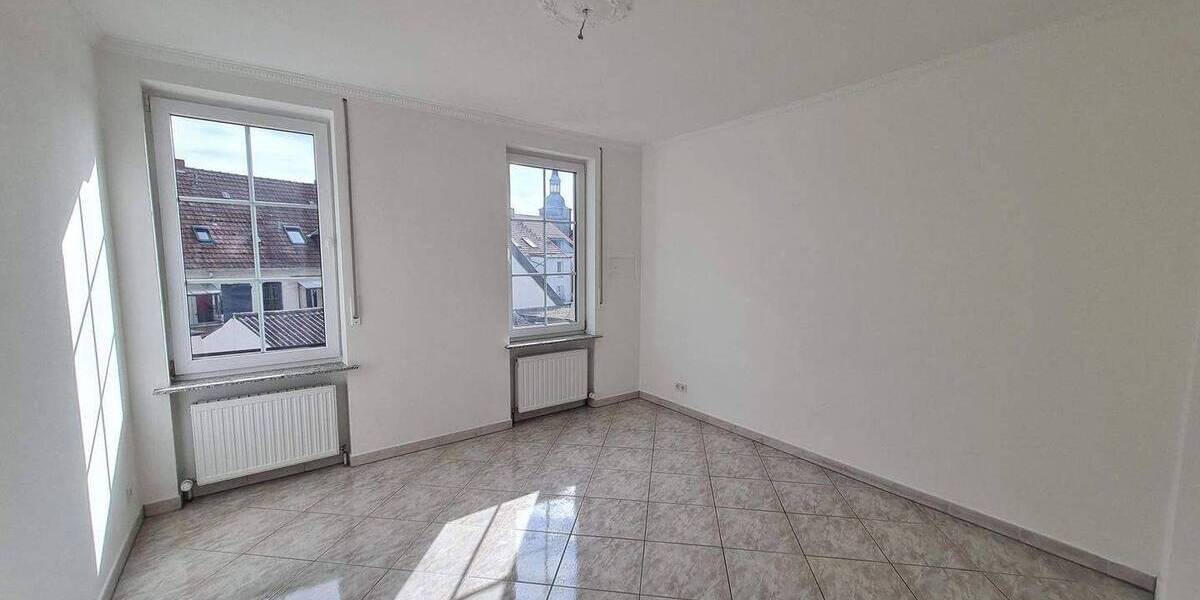 Etagenwohnung Saarbrücken St Arnual - 5 Zimmer, 98 m&sup2;, 1.000&euro; | Angebot:26928735