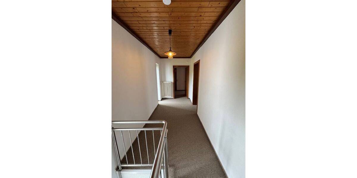 Einfamilienhaus Kusel Bledesbach - 7 Zimmer, 235 m&sup2;, 1.490&euro; | Angebot:25729933