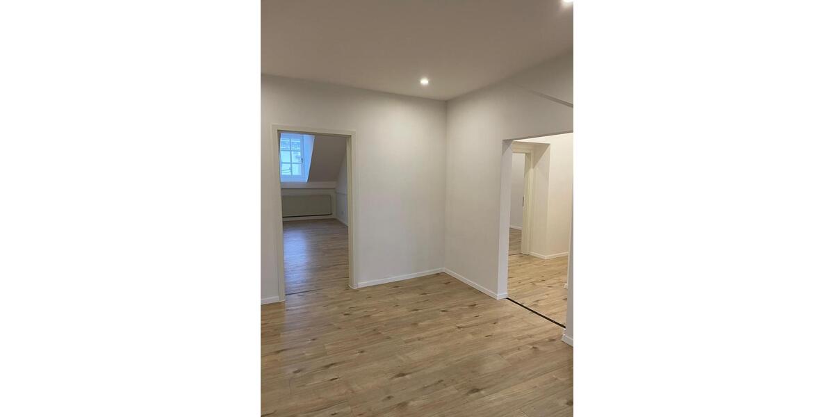 Dachgeschoßwohnung Zweibrücken - 3 Zimmer, 77 m&sup2;, 129.000&euro; | Angebot:27231709