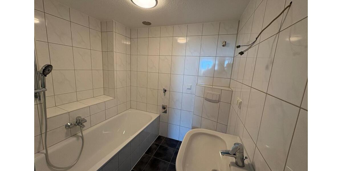 Etagenwohnung Homburg - 3 Zimmer, 72 m&sup2;, 720&euro; | Angebot:24398987