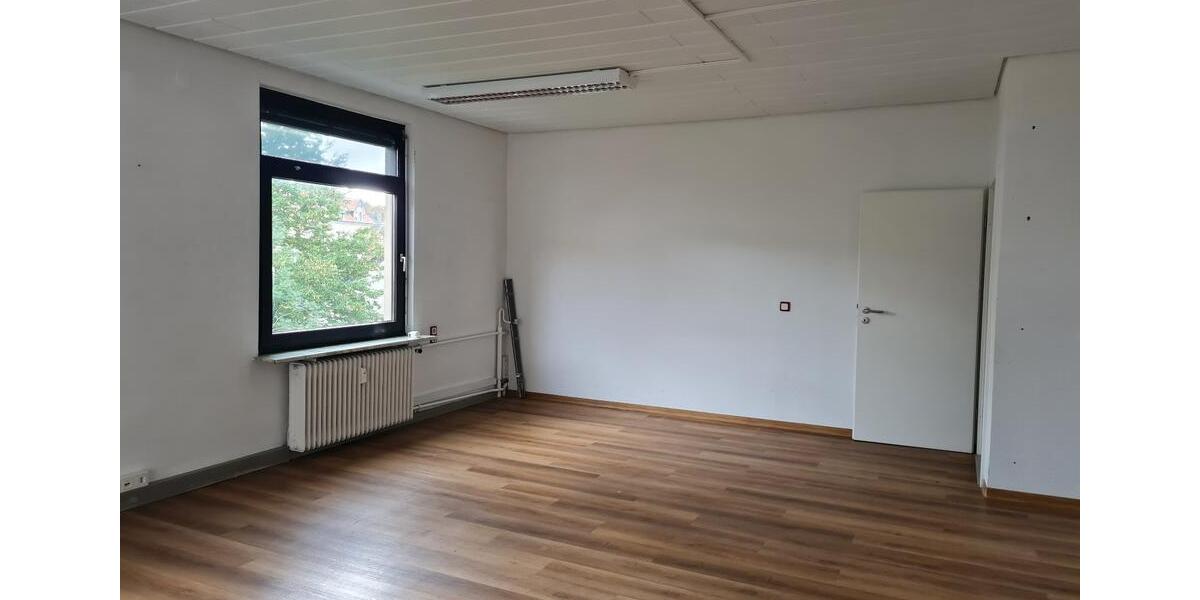 Gewerbeobjekt Saarbrücken Eschberg - 560&euro; | Angebot:22627096