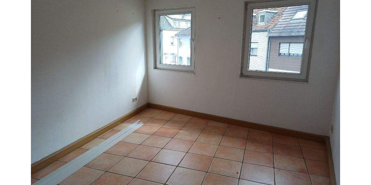Mehrfamilienhaus, Wohnhaus Sankt Ingbert St. Ingbert - 4 Zimmer, 115 m&sup2;, 225.000&euro; | Angebot:25774781