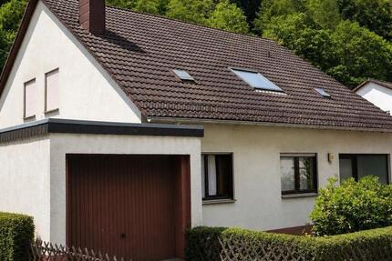 Haus Pirmasens Niedersimten - 8 Zimmer, 182 m&sup2;, 149.000&euro; | Angebot:27104305