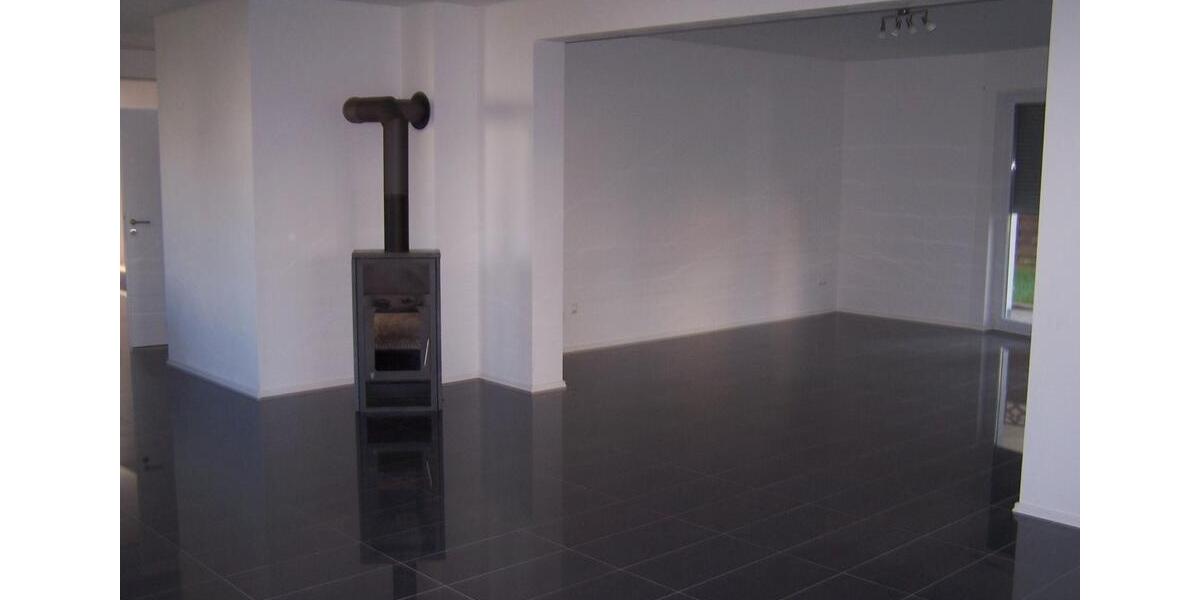 Einfamilienhaus Waldmohr - 6 Zimmer, 330 m&sup2;, 549.000&euro; | Angebot:26924366