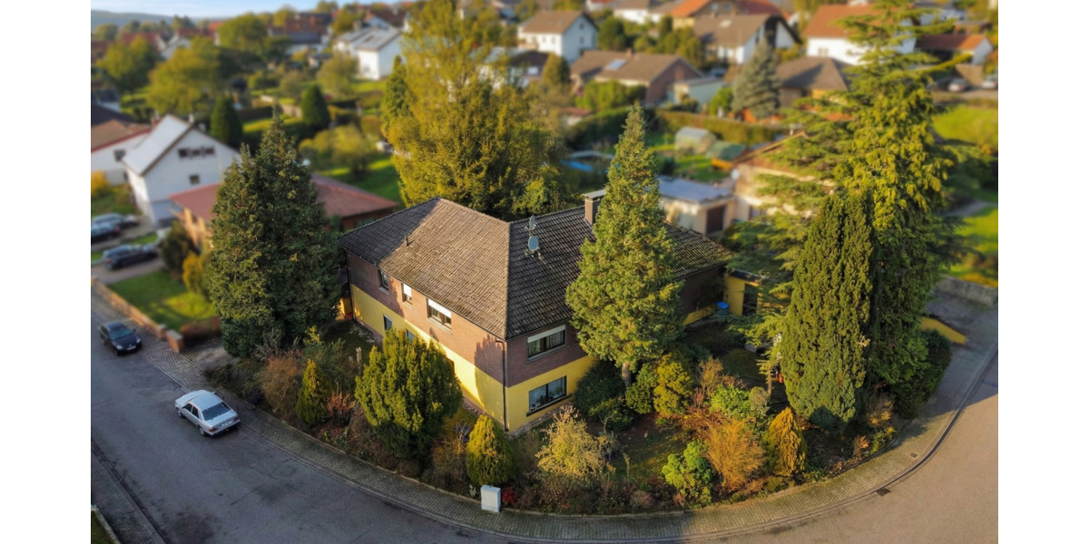 Einfamilienhaus Battweiler - 8 Zimmer, 229 m&sup2;, 245.000&euro; | Angebot:25691413