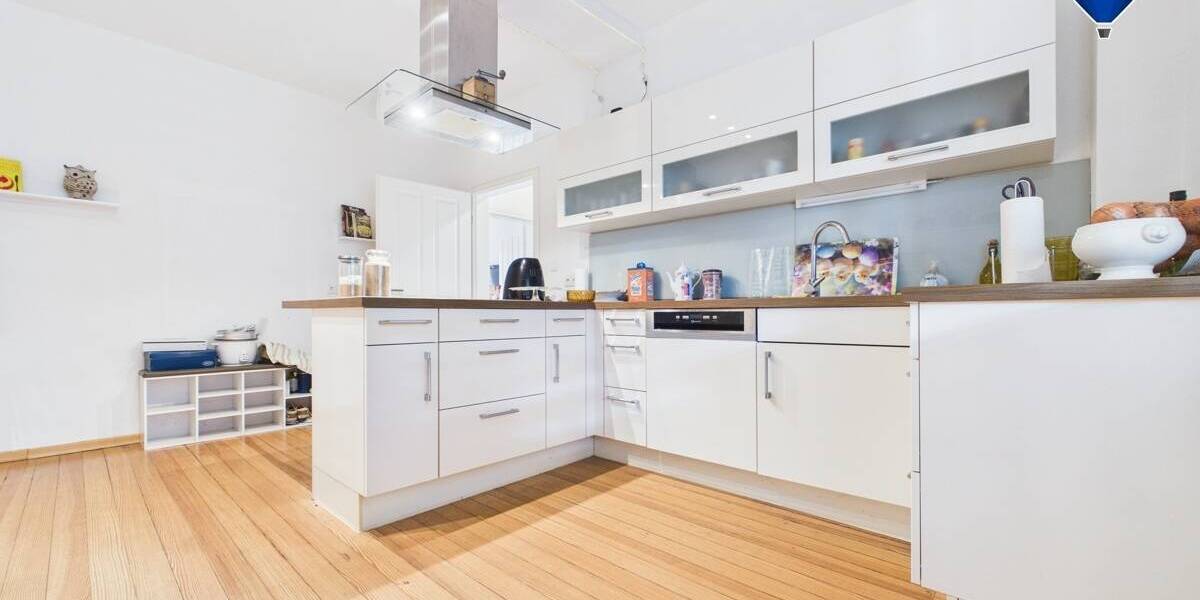 Einfamilienhaus Schiffweiler - 7 Zimmer, 200 m&sup2;, 219.000&euro; | Angebot:26026909