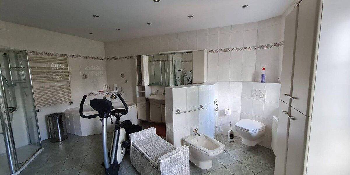 Mehrfamilienhaus, Wohnhaus Homburg-Kirrberg Kirrberg - 1 Zimmer, 250 m&sup2;, 580.000&euro; | Angebot:26879402