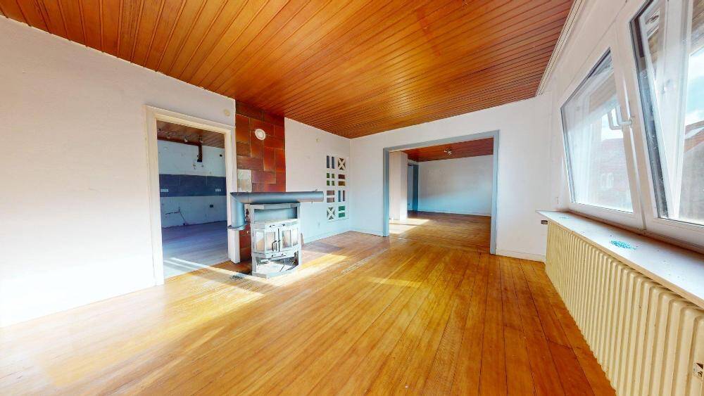 Mehrfamilienhaus, Wohnhaus Waldfischbach - 7 Zimmer, 130 m&sup2;, 119.000&euro; | Angebot:25998505