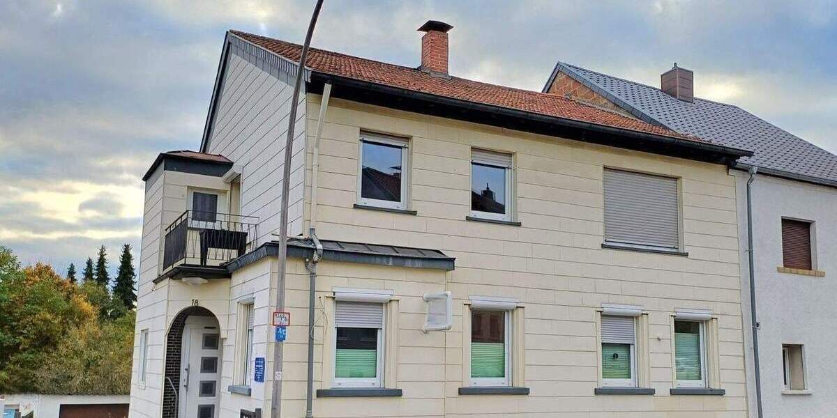 Mehrfamilienhaus, Wohnhaus Sankt Ingbert Rohrbach - 9 Zimmer, 280 m&sup2;, 269.000&euro; | Angebot:26106656