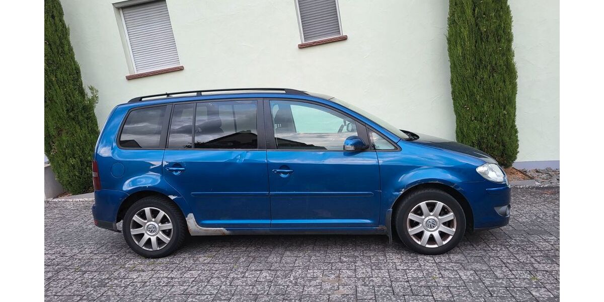 VW Touran 342.001 km 2.300 &euro; Weilerbach 67685