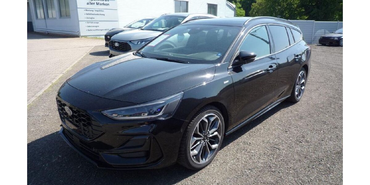 Ford Focus 11.400 km 27.900 &euro; Freisen 66629