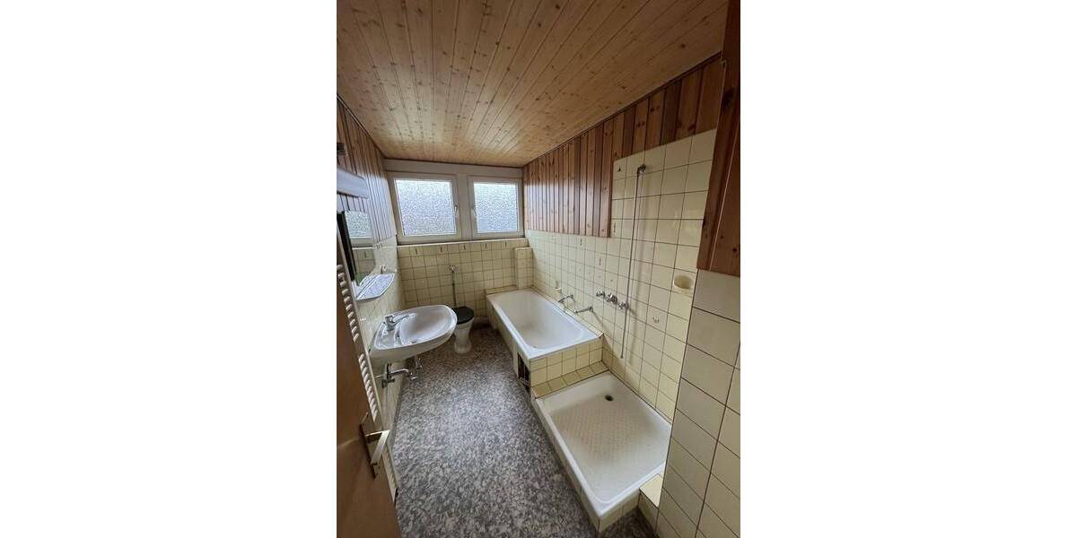 Mehrfamilienhaus, Wohnhaus Pirmasens Gersbach - 8 Zimmer, 190 m&sup2;, 199.000&euro; | Angebot:26246221