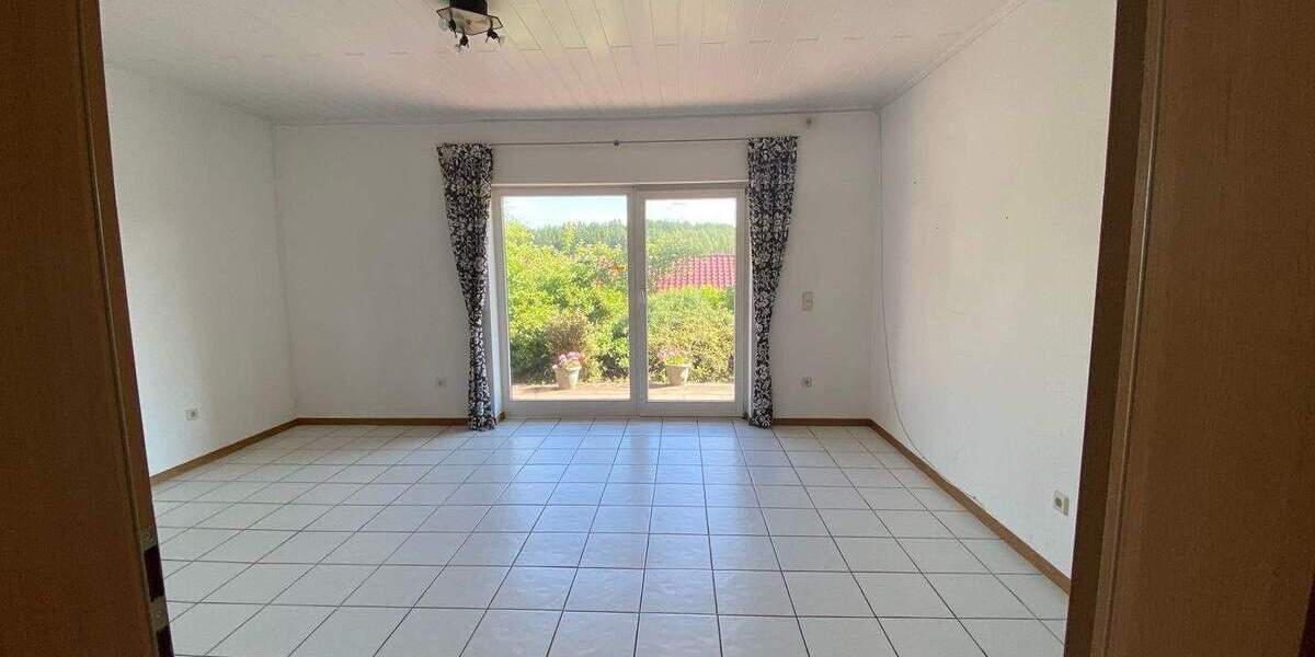 Bungalow Wallhalben - 7 Zimmer, 260 m&sup2;, 1.900&euro; | Angebot:26190672