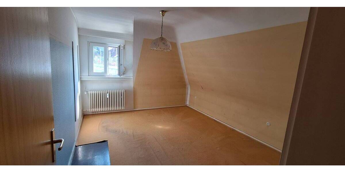 Etagenwohnung Zweibrücken - 4 Zimmer, 100 m&sup2;, 105.000&euro; | Angebot:26016126