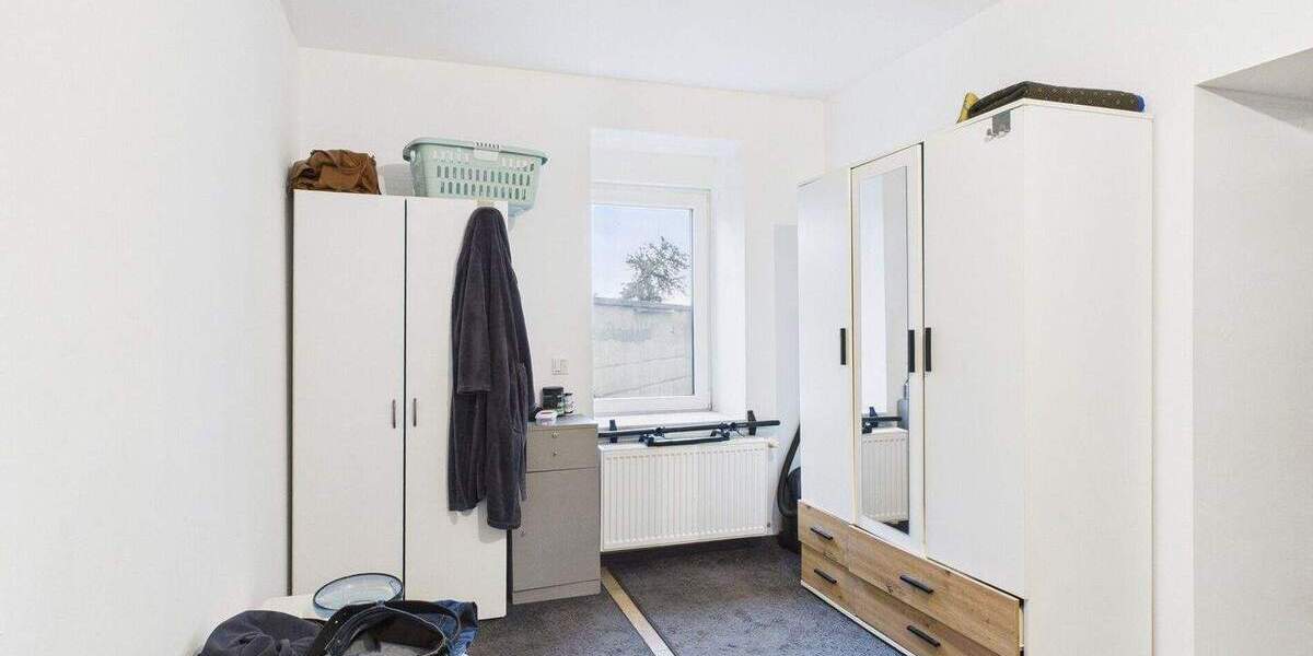 Mehrfamilienhaus, Wohnhaus Saarbrücken Alt-Saarbrücken - 9 Zimmer, 239 m&sup2;, 465.000&euro; | Angebot:25666422
