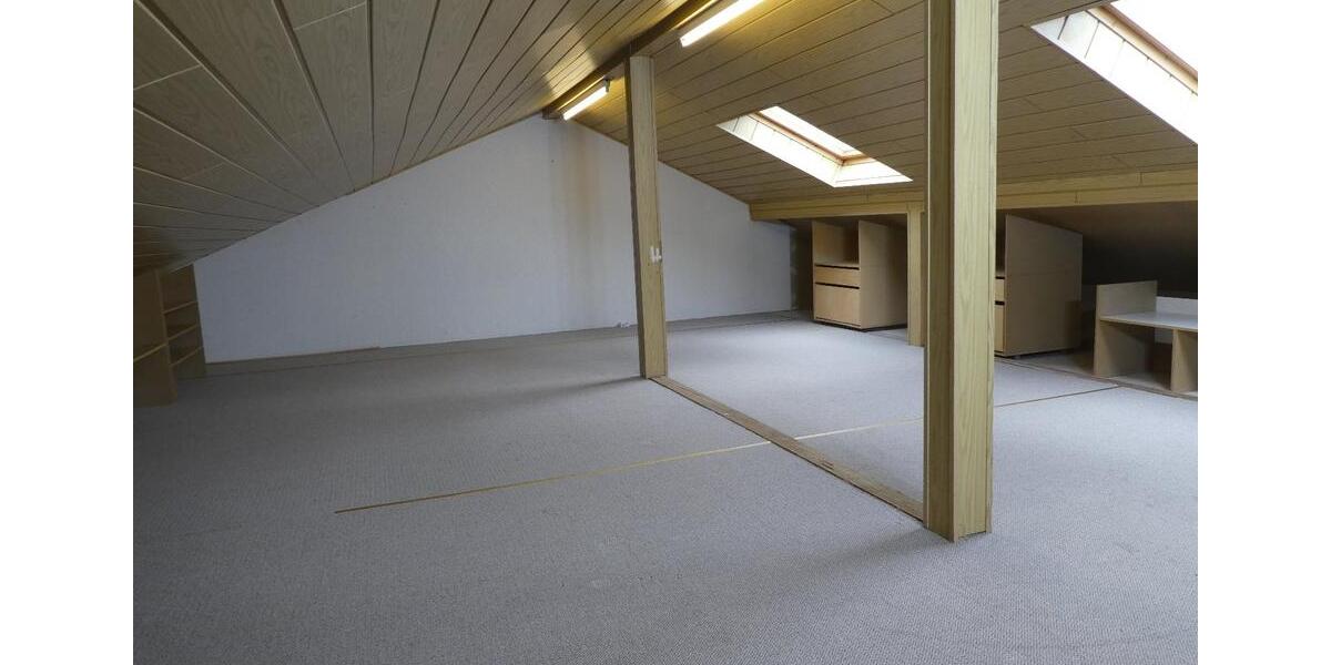 Reihenhaus Saarbrücken Brebach-Fechingen - 6 Zimmer, 195 m&sup2;, 348.000&euro; | Angebot:27166522