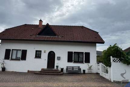 Haus Breitenbach - 5 Zimmer, 185 m&sup2;, 1.600&euro; | Angebot:27352283
