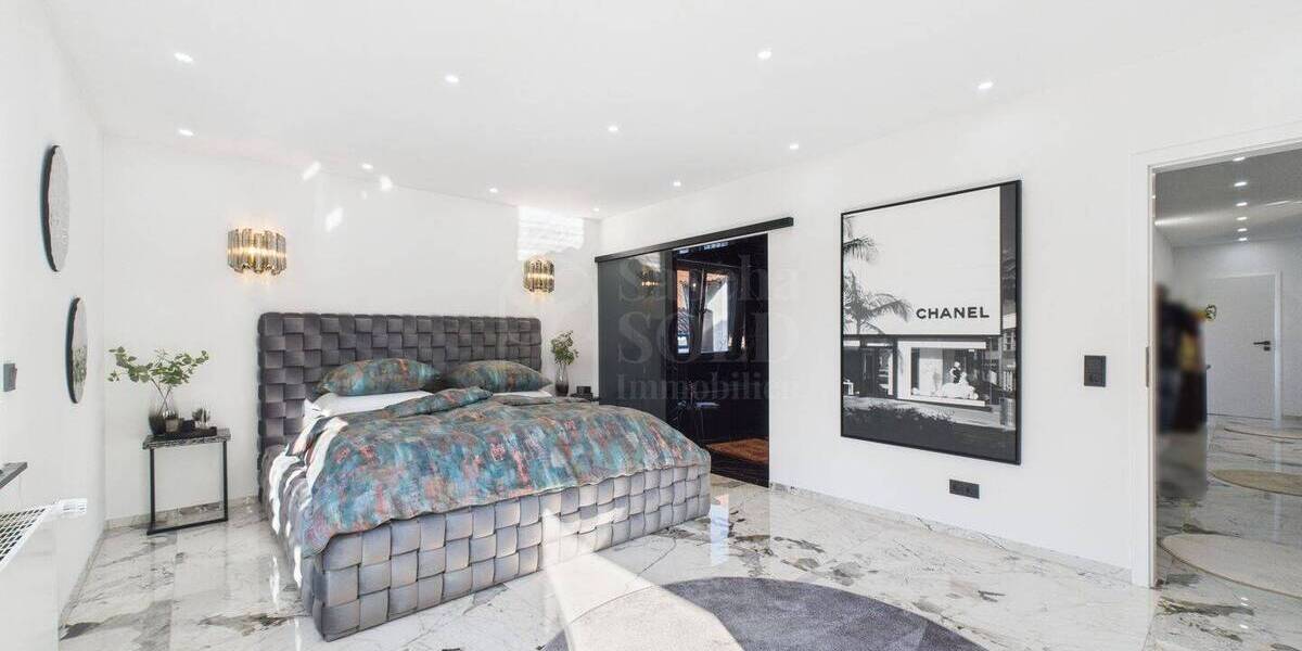 Luxuriöse Liegenschaft in Kirkel - mit Stellplätzen, Doppelgarage & Garten - keine Käuferprovision! - Villa Kirkel Kirkel-Neuhäusel | Angebot:26120749